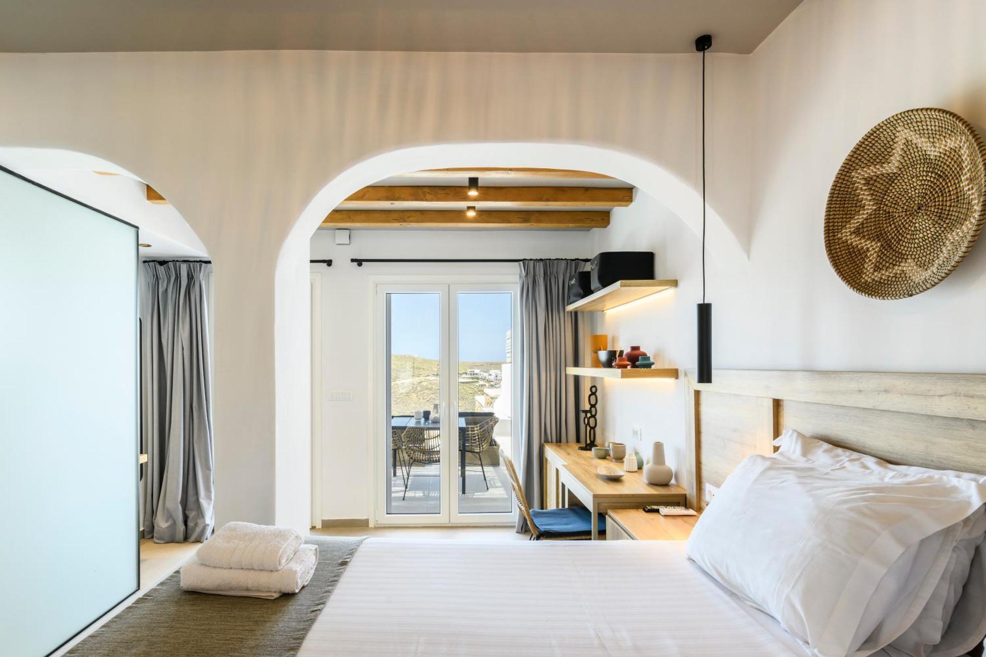 The Mykonist Merchia Beach Villas & Suites Dış mekan fotoğraf