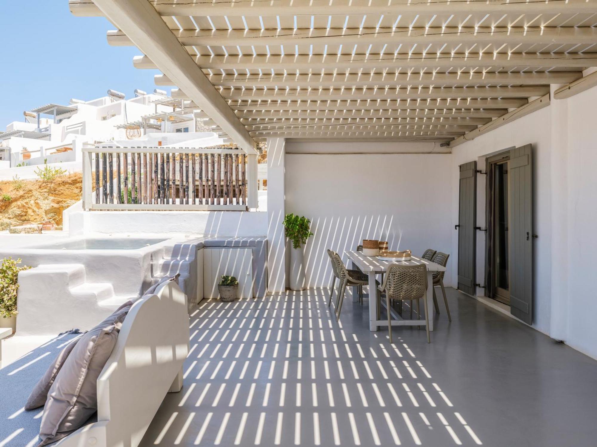 The Mykonist Merchia Beach Villas & Suites Dış mekan fotoğraf