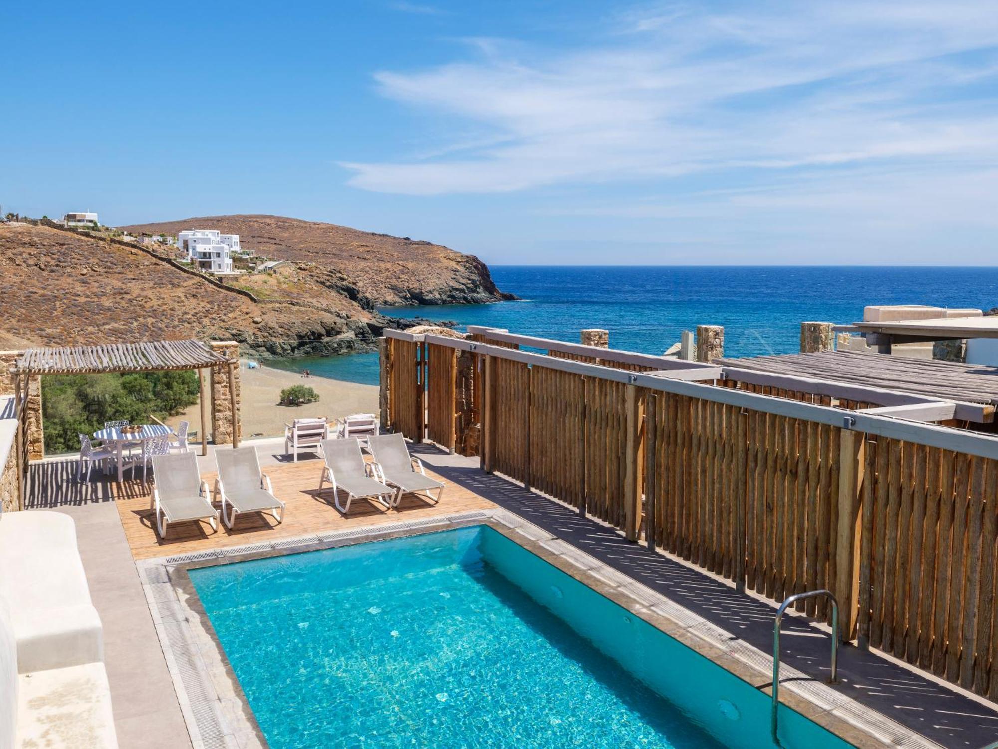 The Mykonist Merchia Beach Villas & Suites Dış mekan fotoğraf